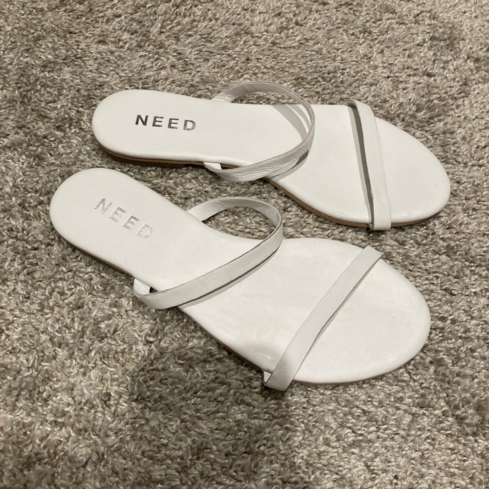 Need Supply Co White Sandals NWOT!